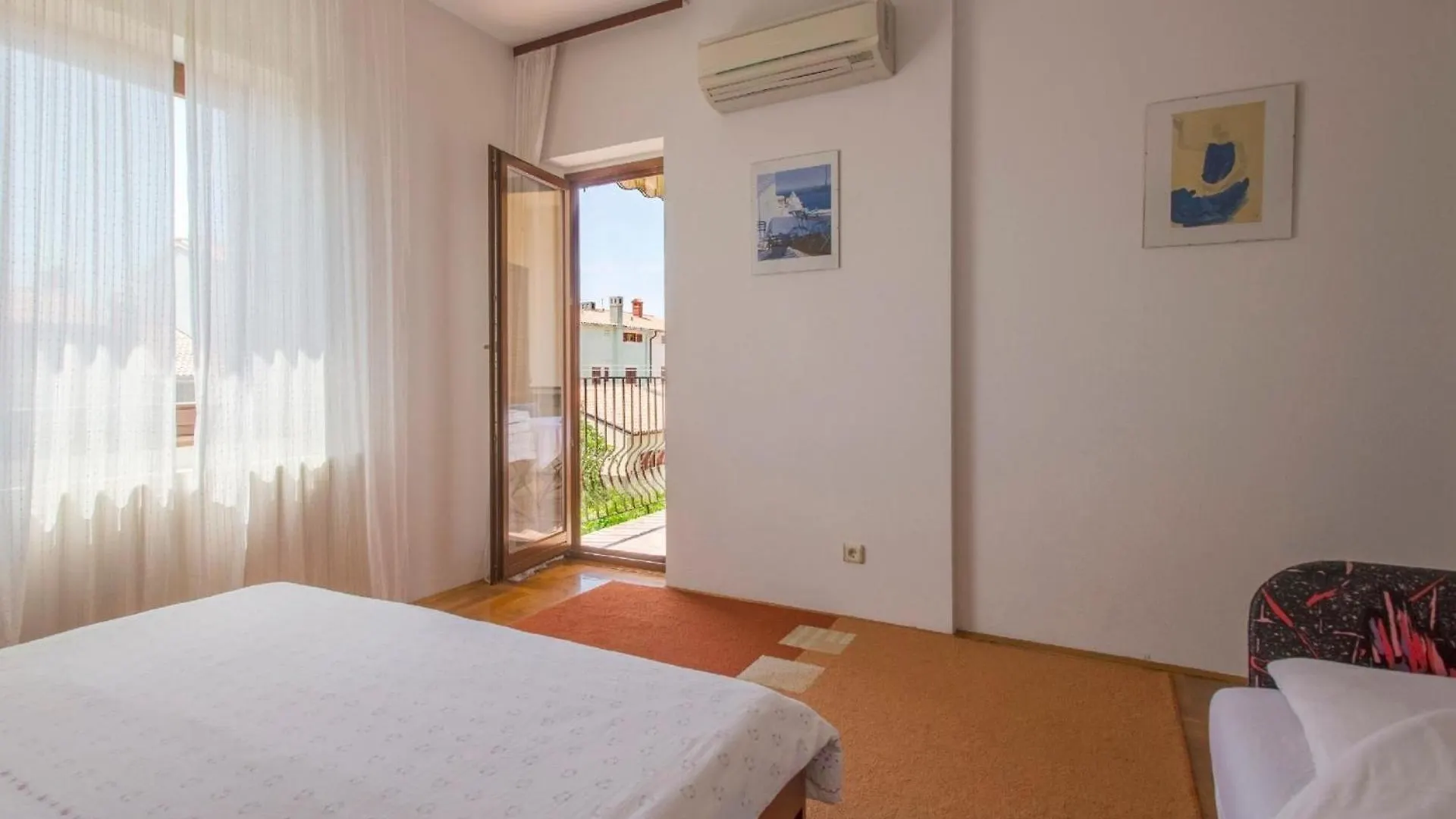 Apartment Ferienwohnung Fuer 4 Personen 1 Kind Ca 45 M In Pula, Istrien Pula Und Umgebung